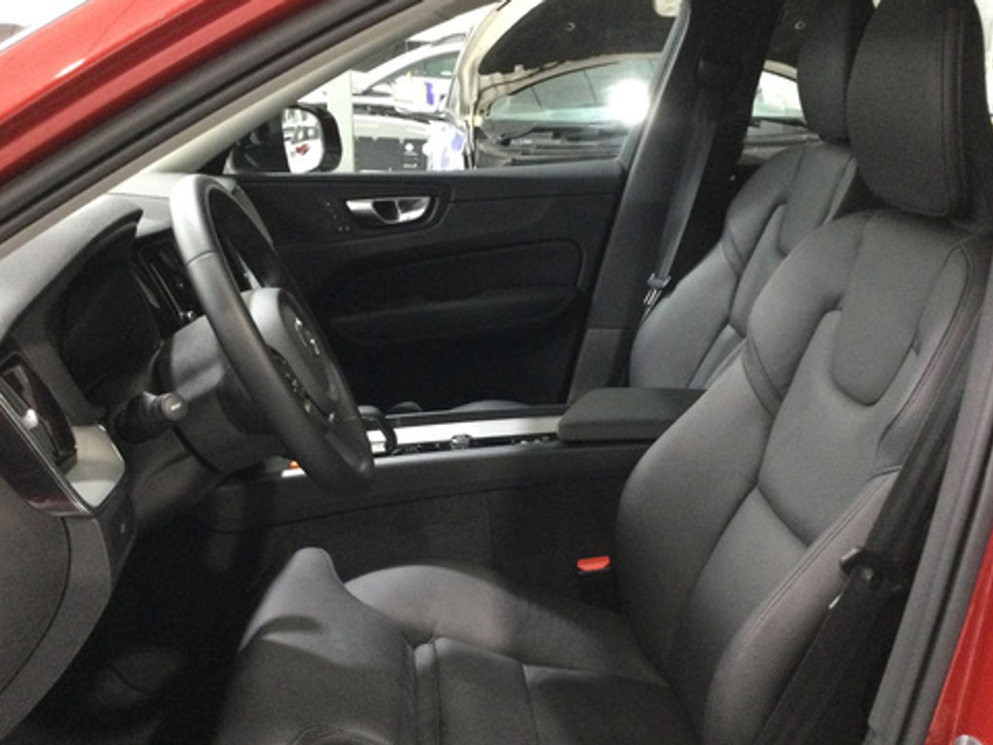 Volvo XC60 B4 D Plus Dark Auto 145 kW (197 CV)