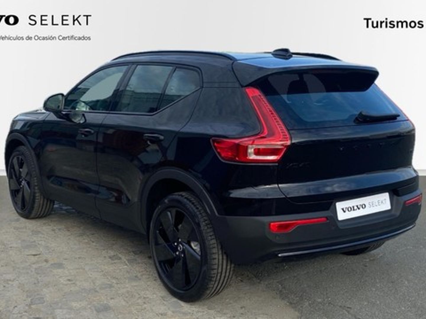 Volvo XC40 B3 G Black Edition Auto 120 kW (163 CV)