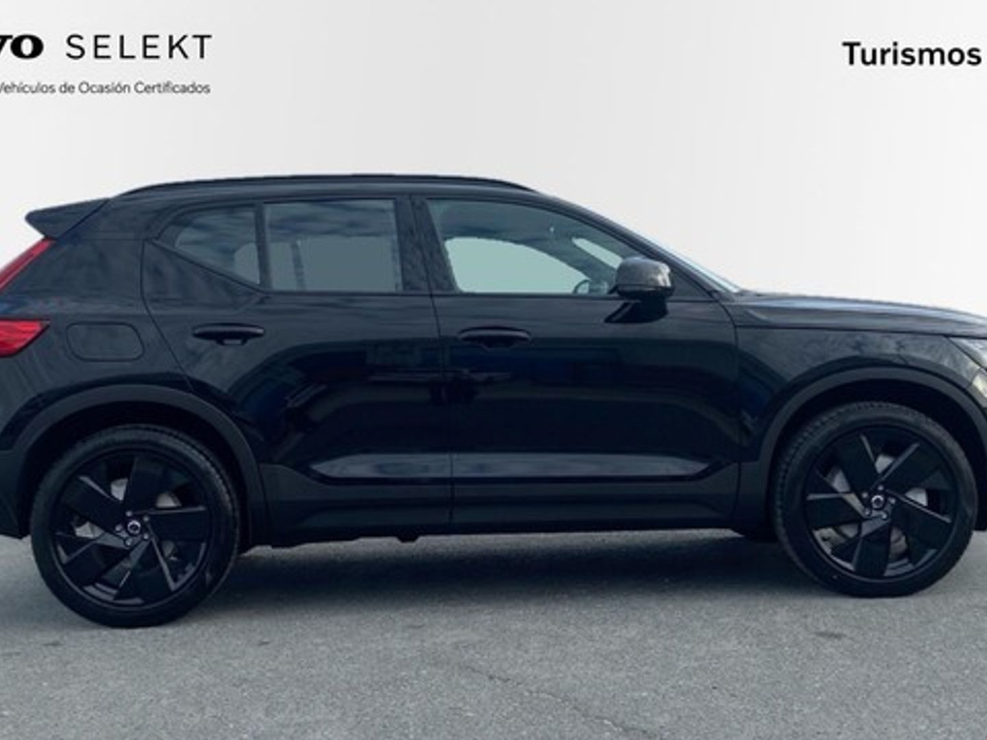 Volvo XC40 B3 G Black Edition Auto 120 kW (163 CV)