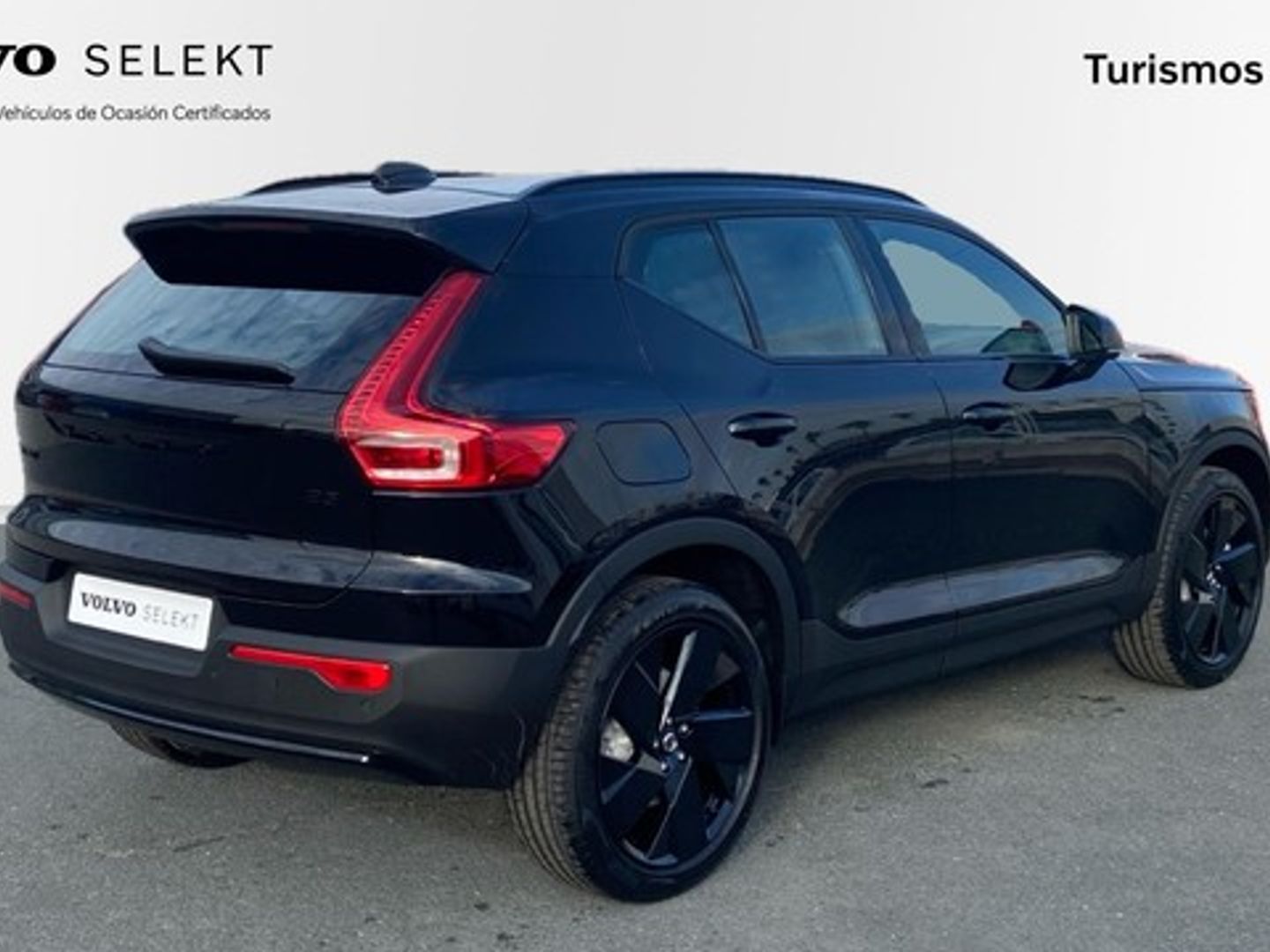 Volvo XC40 B3 G Black Edition Auto 120 kW (163 CV)