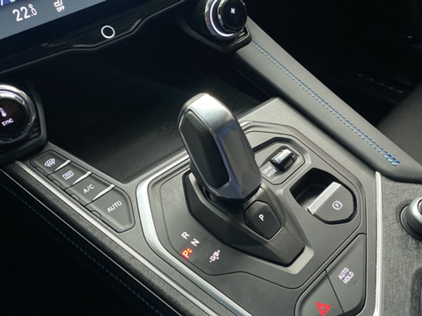 Lynk & Co 01 1.5 PHEV 6.6kW 192 kW (261 CV)