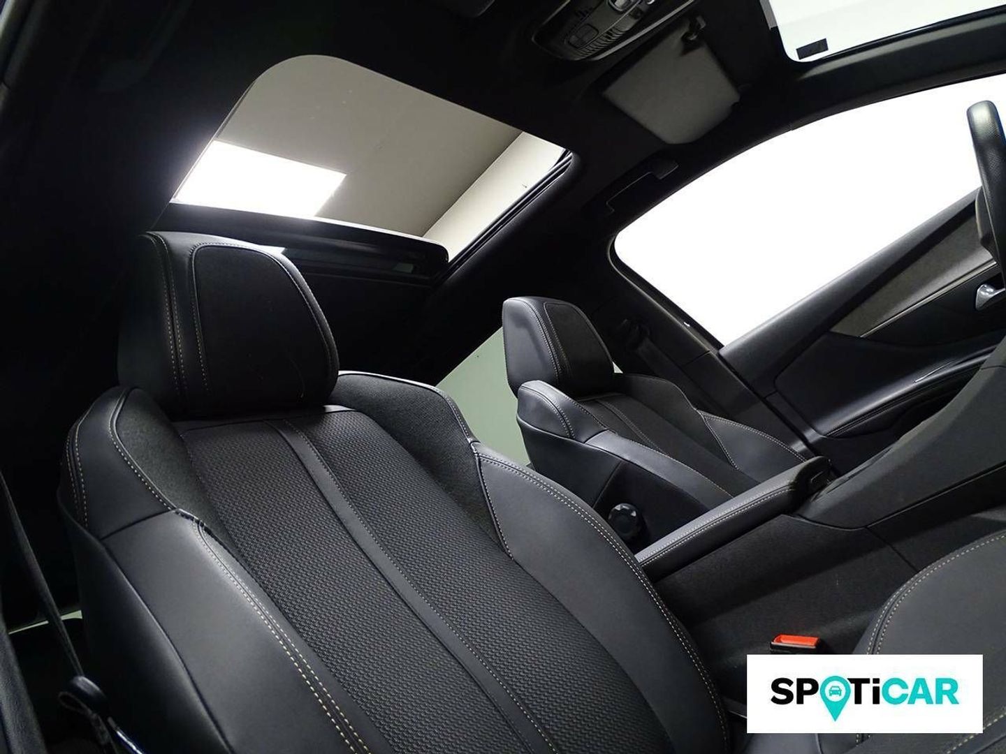 Peugeot 3008 PureTech 130 S&S GT EAT8 96 kW (130 CV)