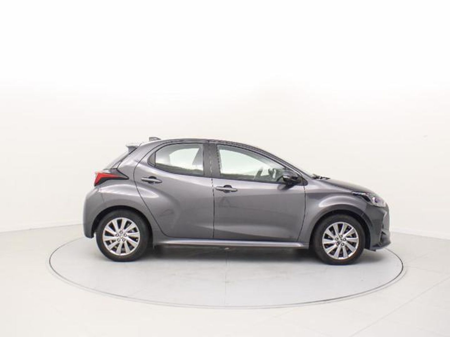 Toyota Yaris 120H Active Plus 85 kW (116 CV)