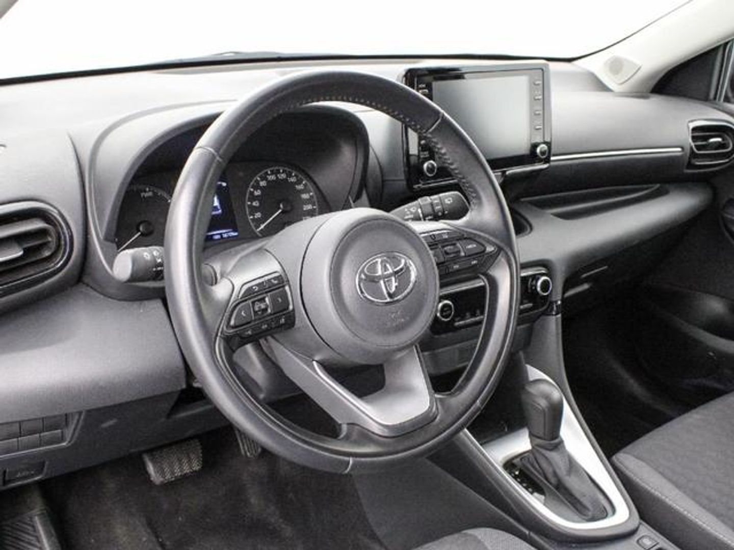 Toyota Yaris 120H Active Plus 85 kW (116 CV)
