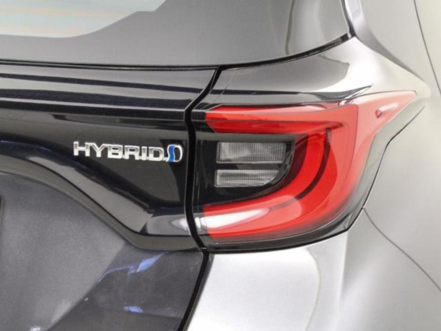 Toyota Yaris 120H Active Plus 85 kW (116 CV)