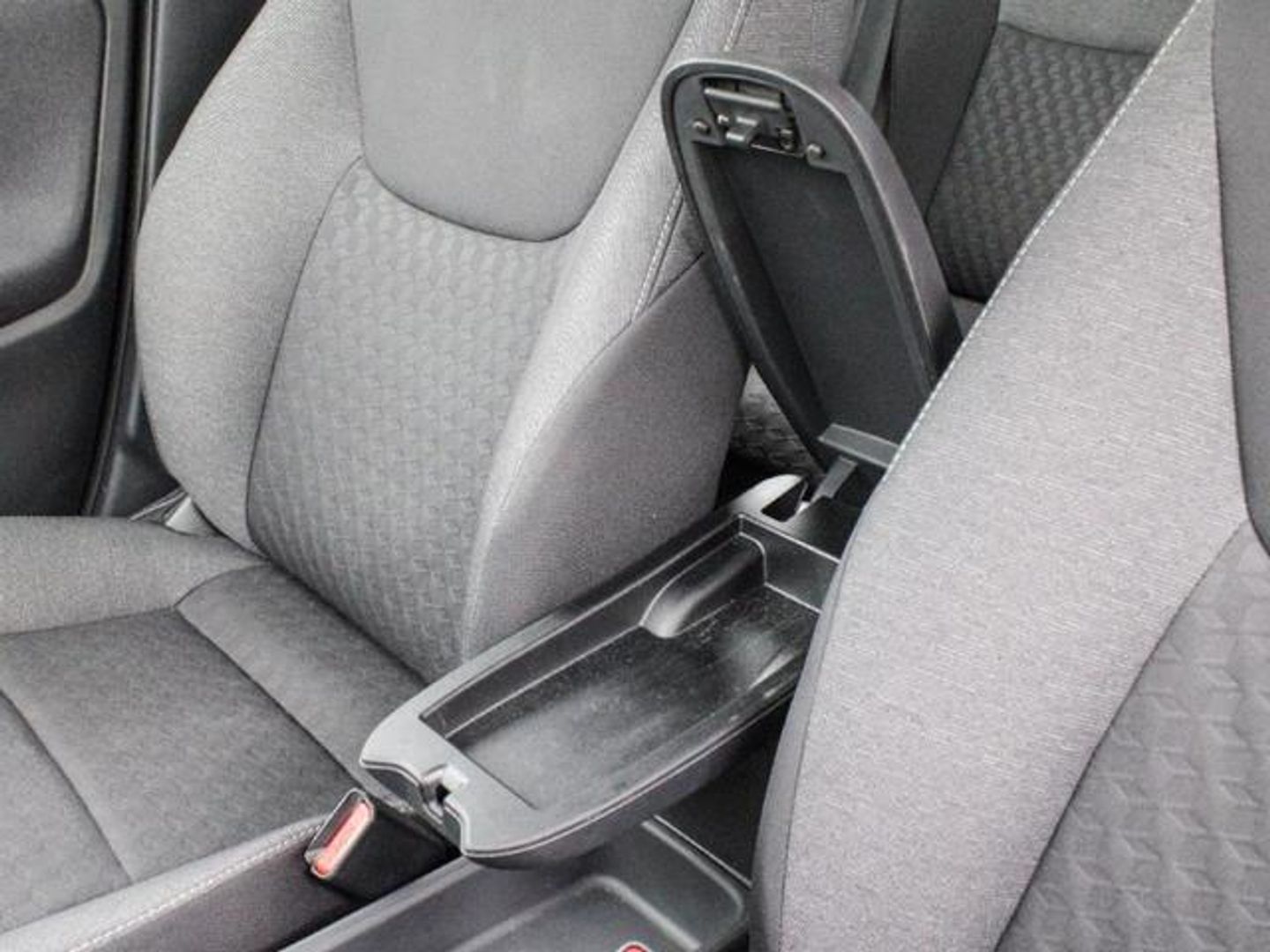 Toyota Yaris 120H Active Plus 85 kW (116 CV)