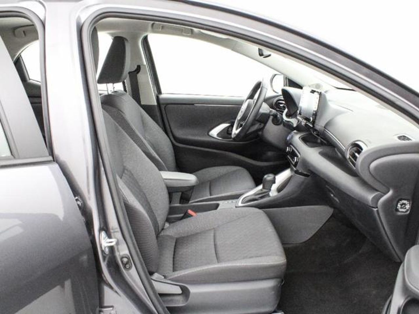 Toyota Yaris 120H Active Plus 85 kW (116 CV)