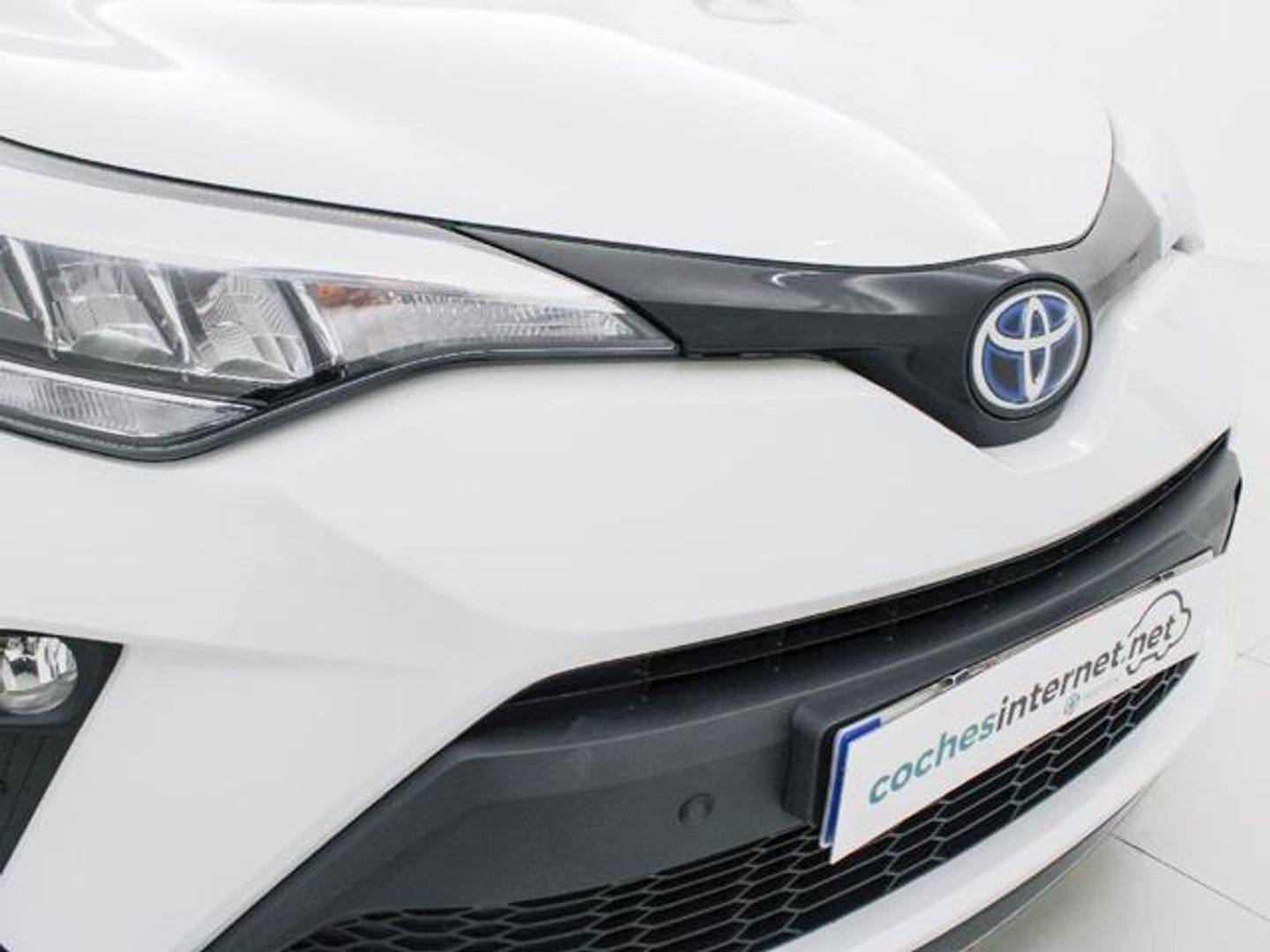 Toyota C-HR 1.8 125H Advance 90 kW (122 CV)