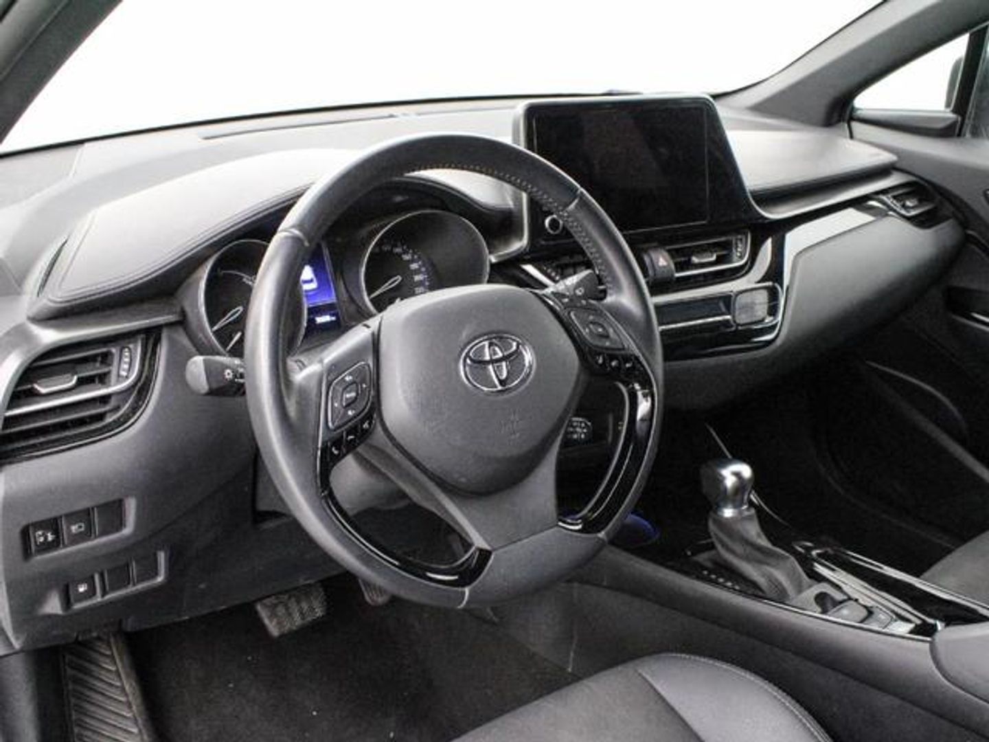 Toyota C-HR 1.8 125H Advance 90 kW (122 CV)
