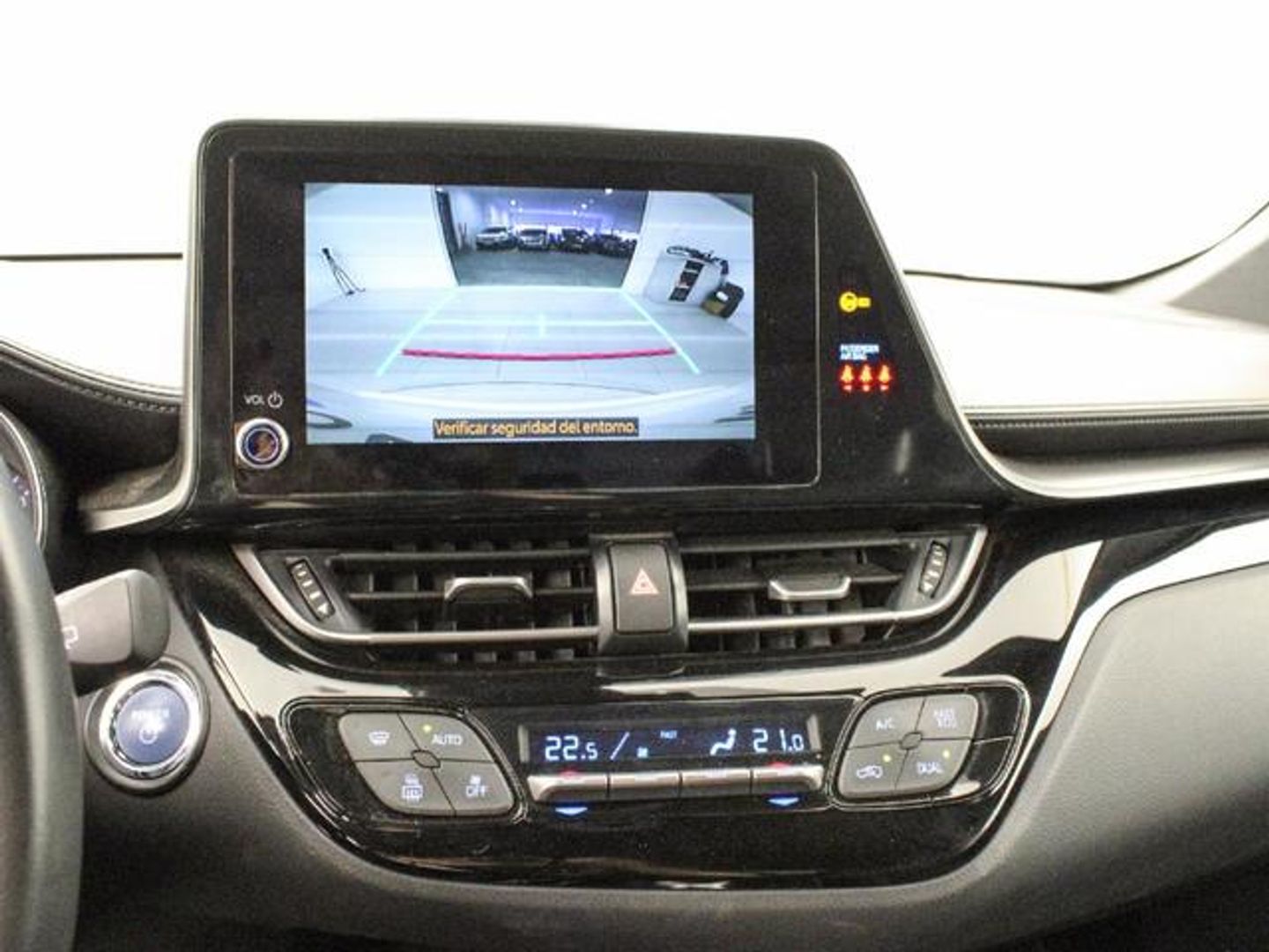 Toyota C-HR 1.8 125H Advance 90 kW (122 CV)