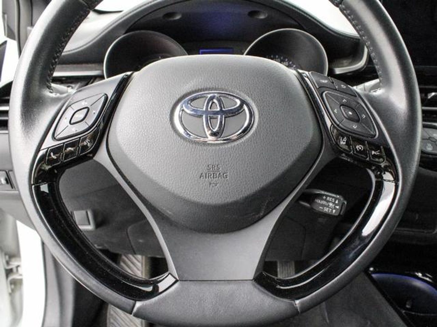 Toyota C-HR 1.8 125H Advance 90 kW (122 CV)