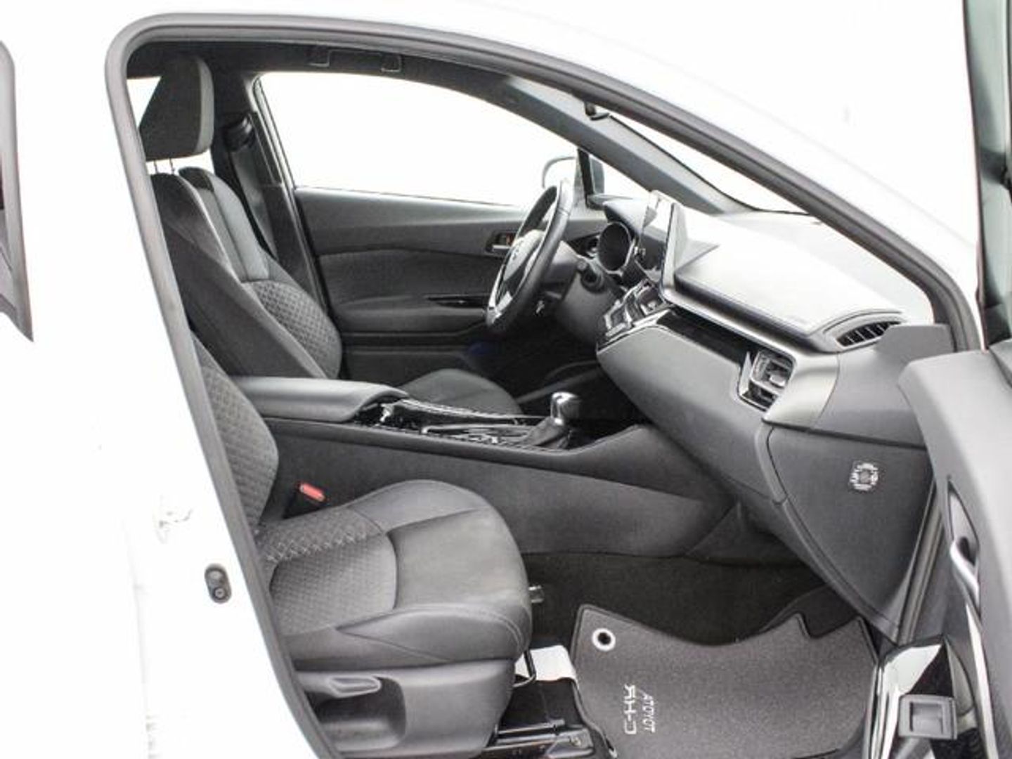 Toyota C-HR 1.8 125H Advance 90 kW (122 CV)