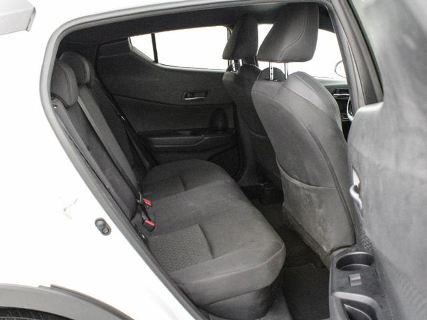 Toyota C-HR 1.8 125H Advance 90 kW (122 CV)