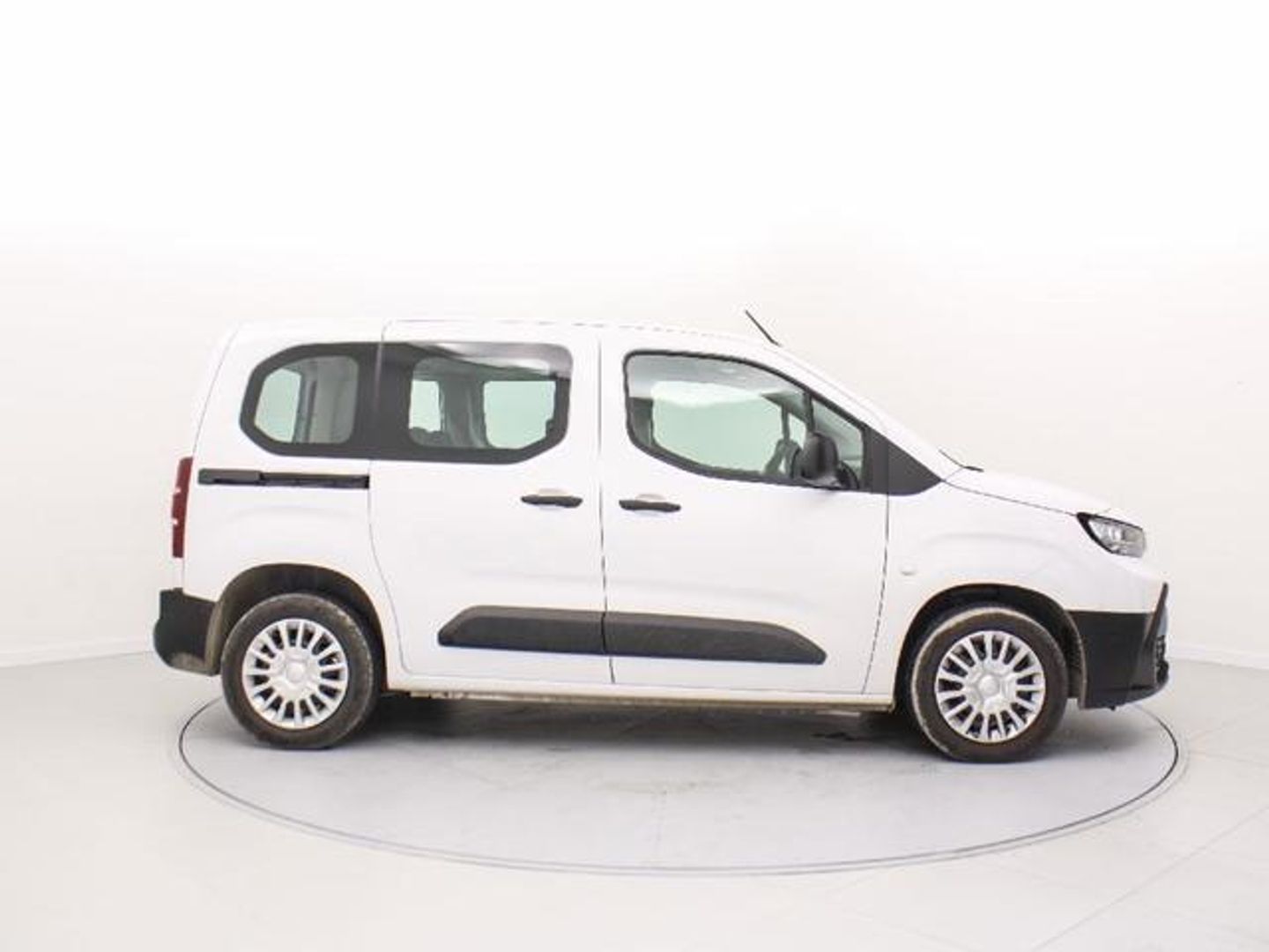 Toyota Proace City Verso 1.5D Family Active L1 96 kW (131 CV)
