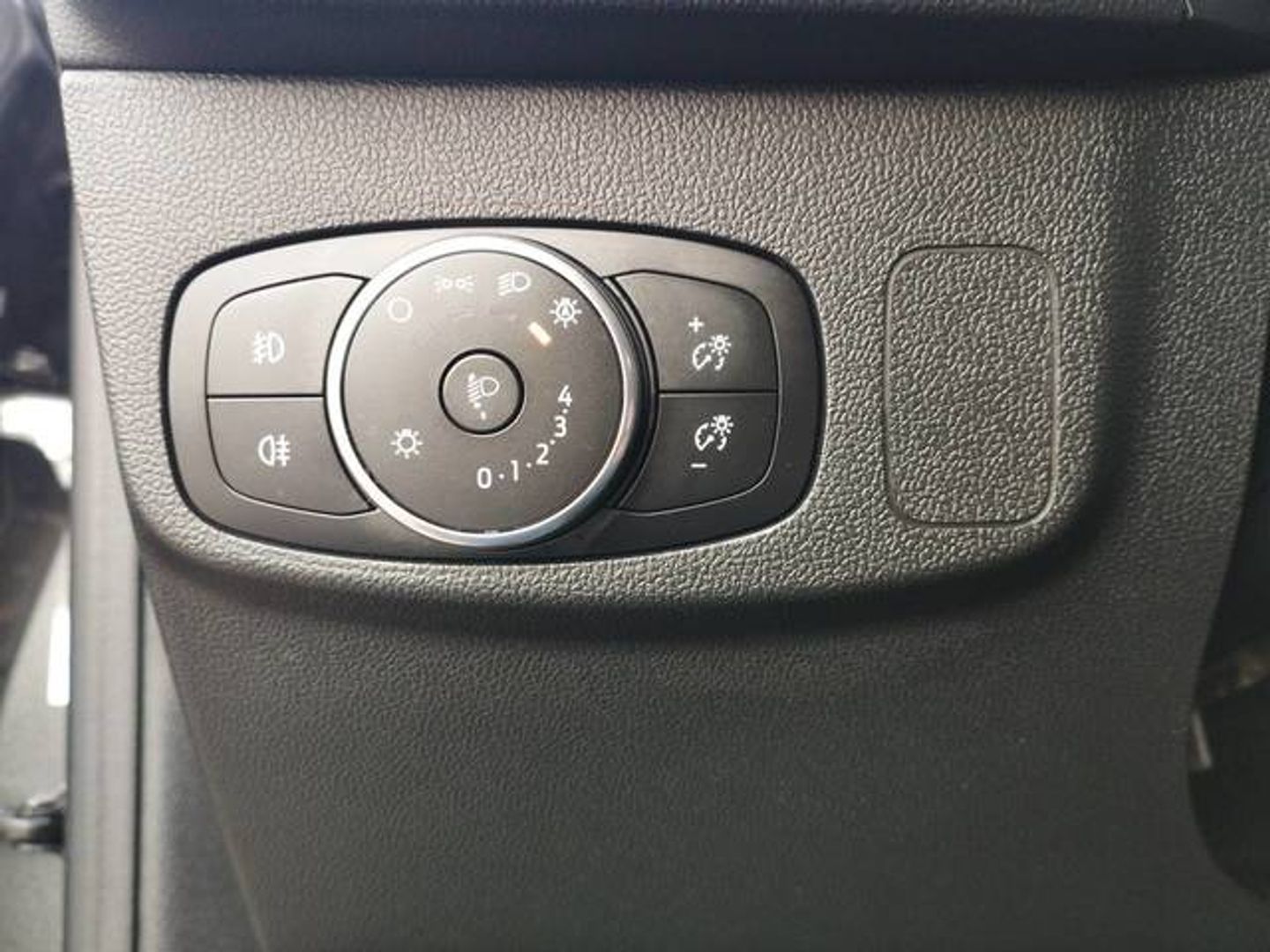 Ford Focus 1.0 Ecoboost MHEV ST-Line 114 kW (155 CV)