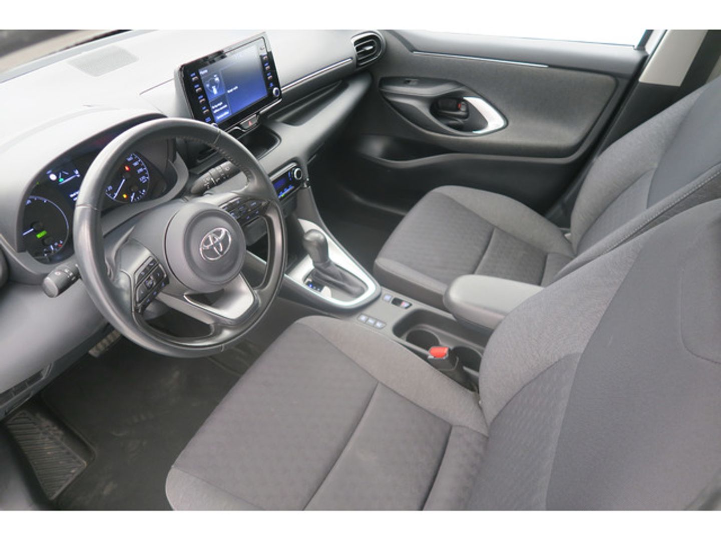 Toyota Yaris 120H Active Tech 85 kW (116 CV)