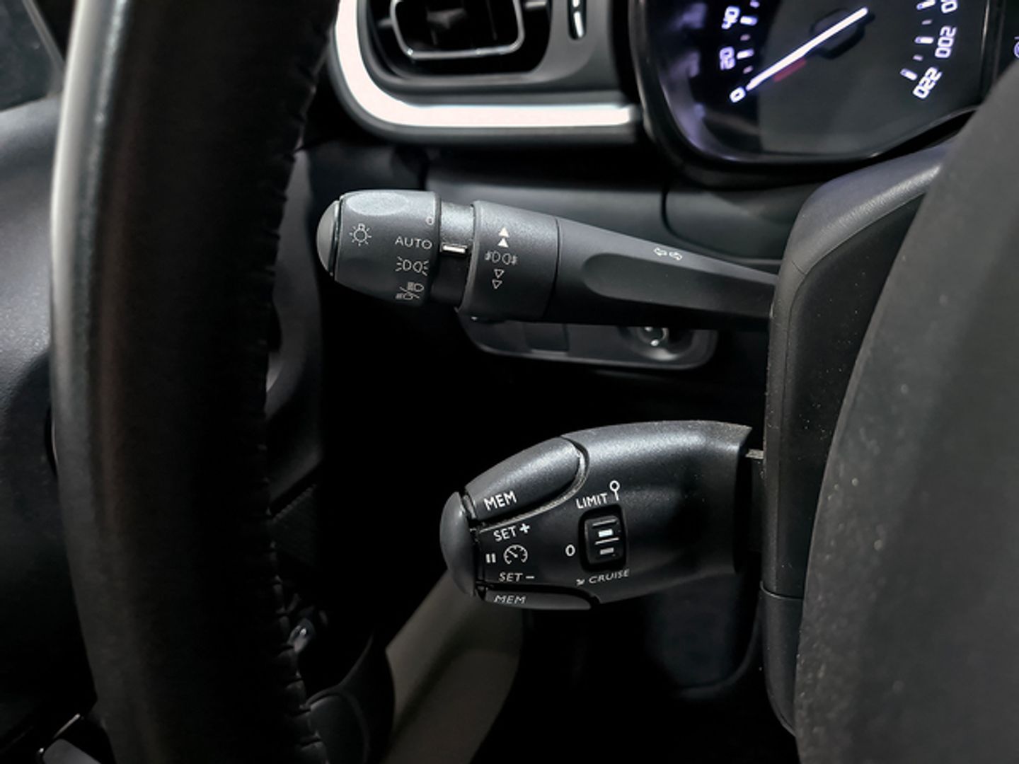 Citroen C3 PureTech 82 Shine 61 kW (83 CV)