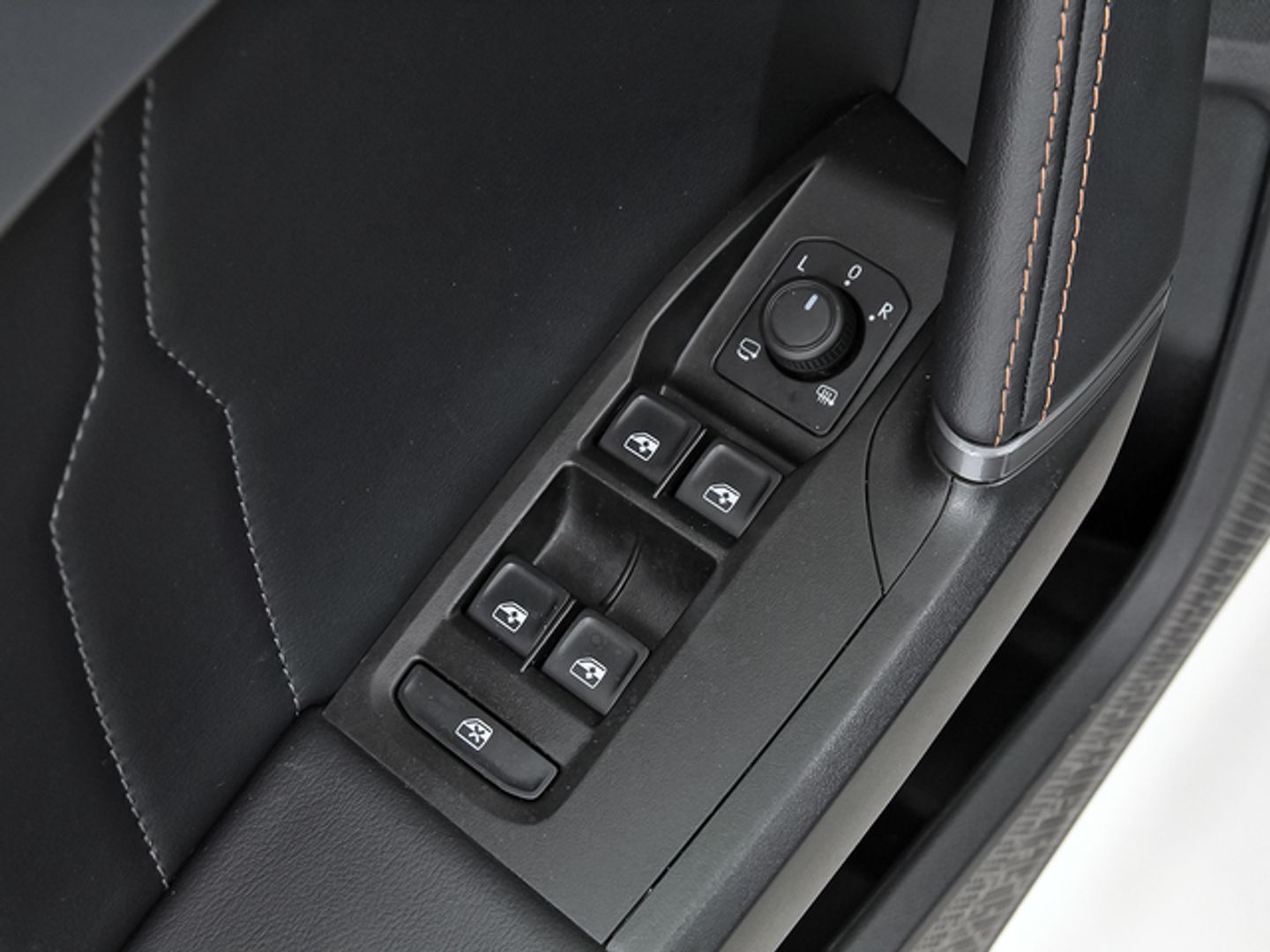 CUPRA Leon Sportstourer 1.5 eTSI Tech Edition DSG 110 kW (150 CV)