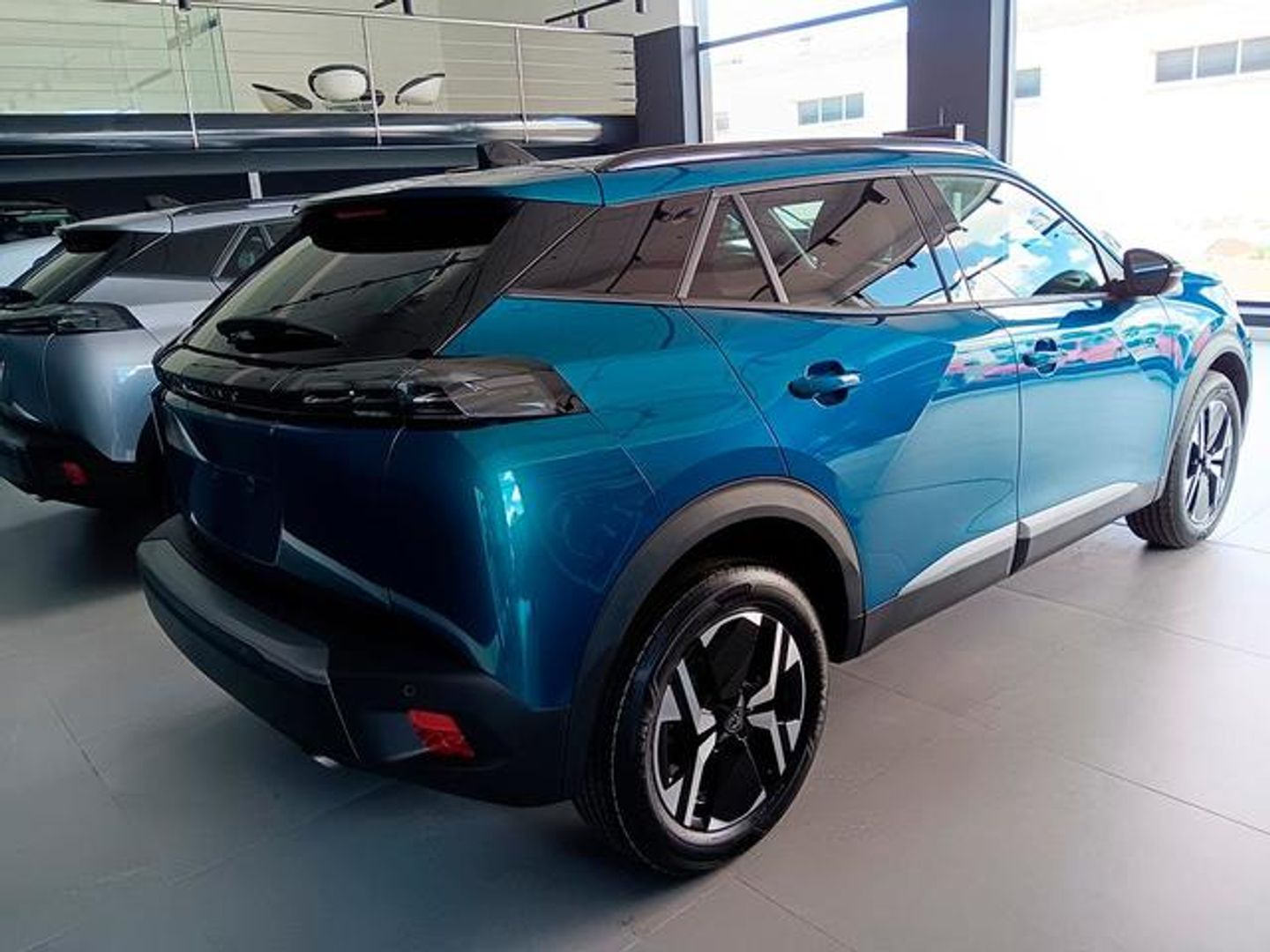 Peugeot 2008 PureTech 100 S&S Allure 75 kW (100 CV)