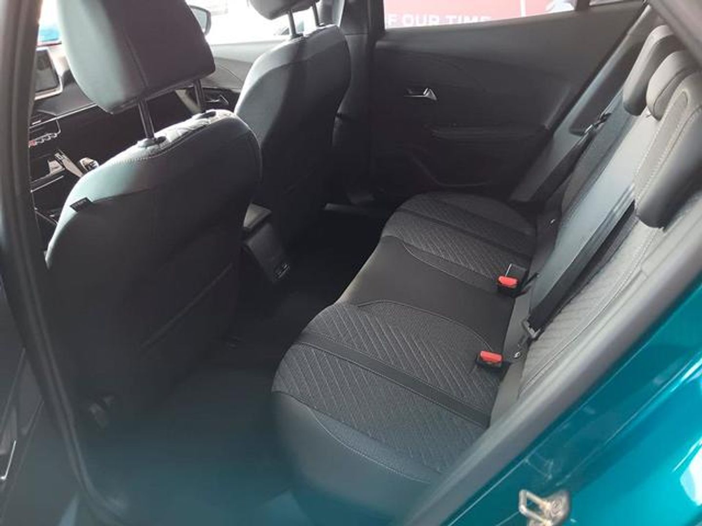 Peugeot 2008 PureTech 100 S&S Allure 75 kW (100 CV)