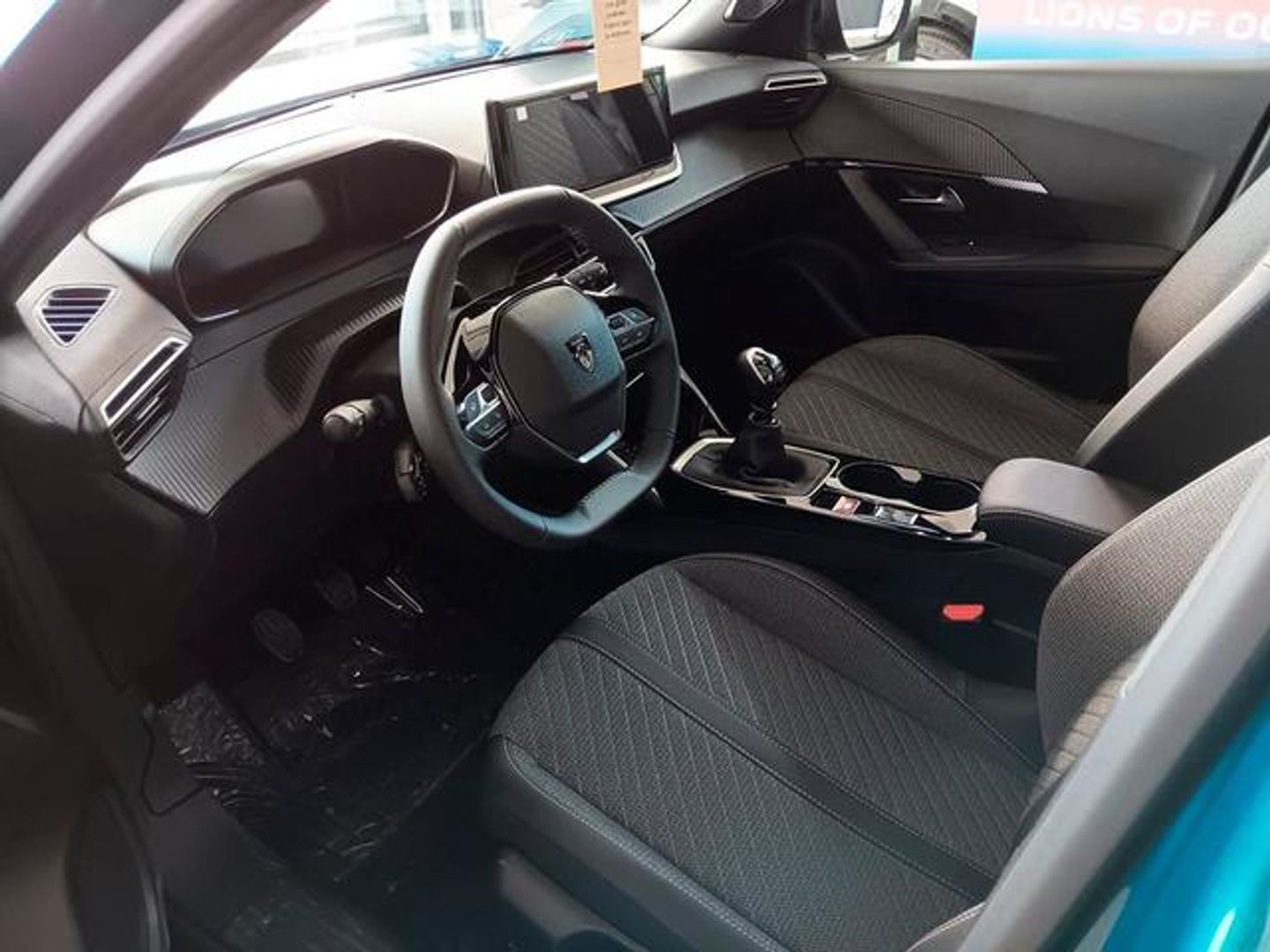 Peugeot 2008 PureTech 100 S&S Allure 75 kW (100 CV)