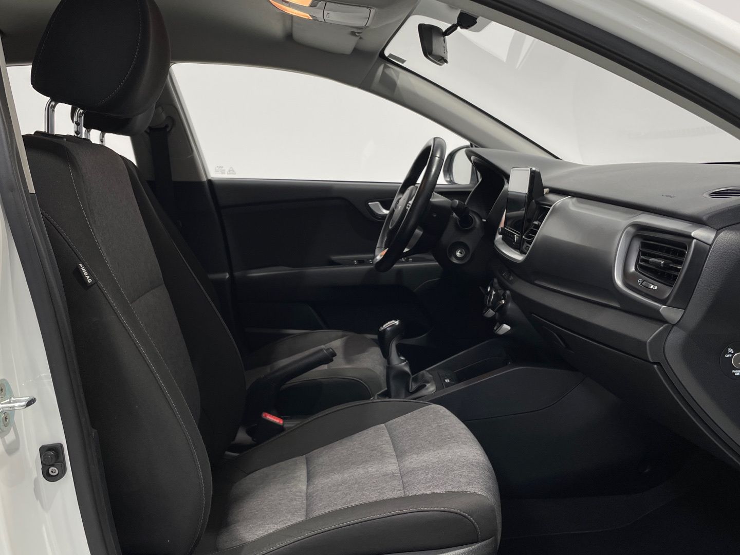 Kia Stonic 1.0 T-GDi MHEV iMT Concept 74 kW (100 CV)