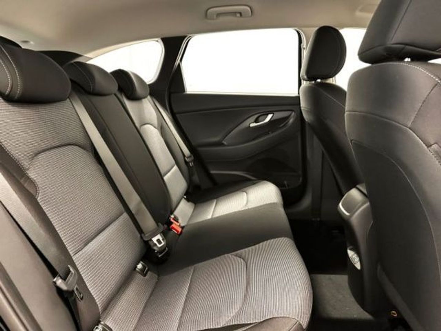 Hyundai i30 1.0 TGDI 48V Klass 74 kW (100 CV)