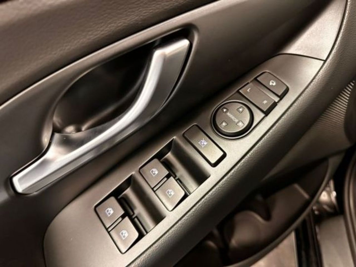 Hyundai i30 1.0 TGDI 48V Klass 74 kW (100 CV)