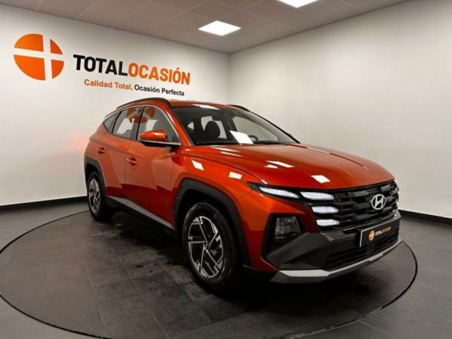 Hyundai Tucson 1.6 CRDI 48V Maxx 100 kW (136 CV) Naranja SUV