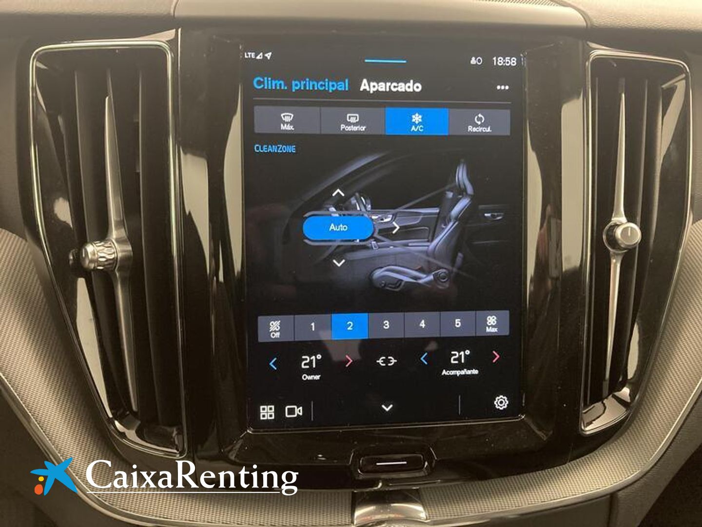 Volvo XC60 B4 D Plus Dark Auto 145 kW (197 CV)