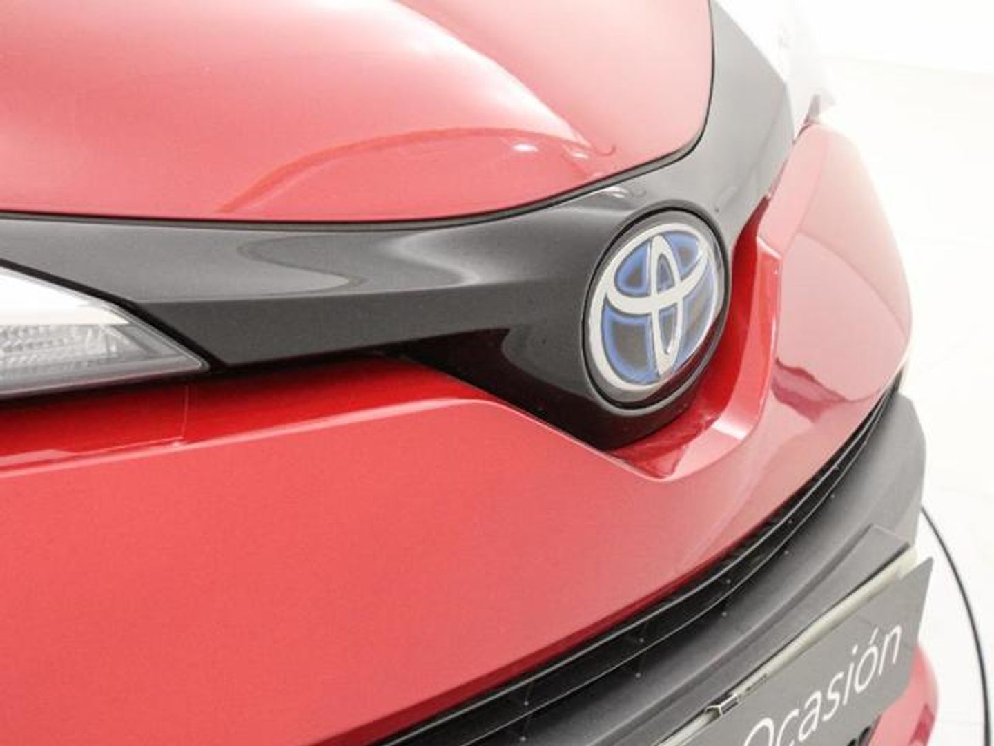 Toyota C-HR 1.8 125H Advance 90 kW (122 CV)