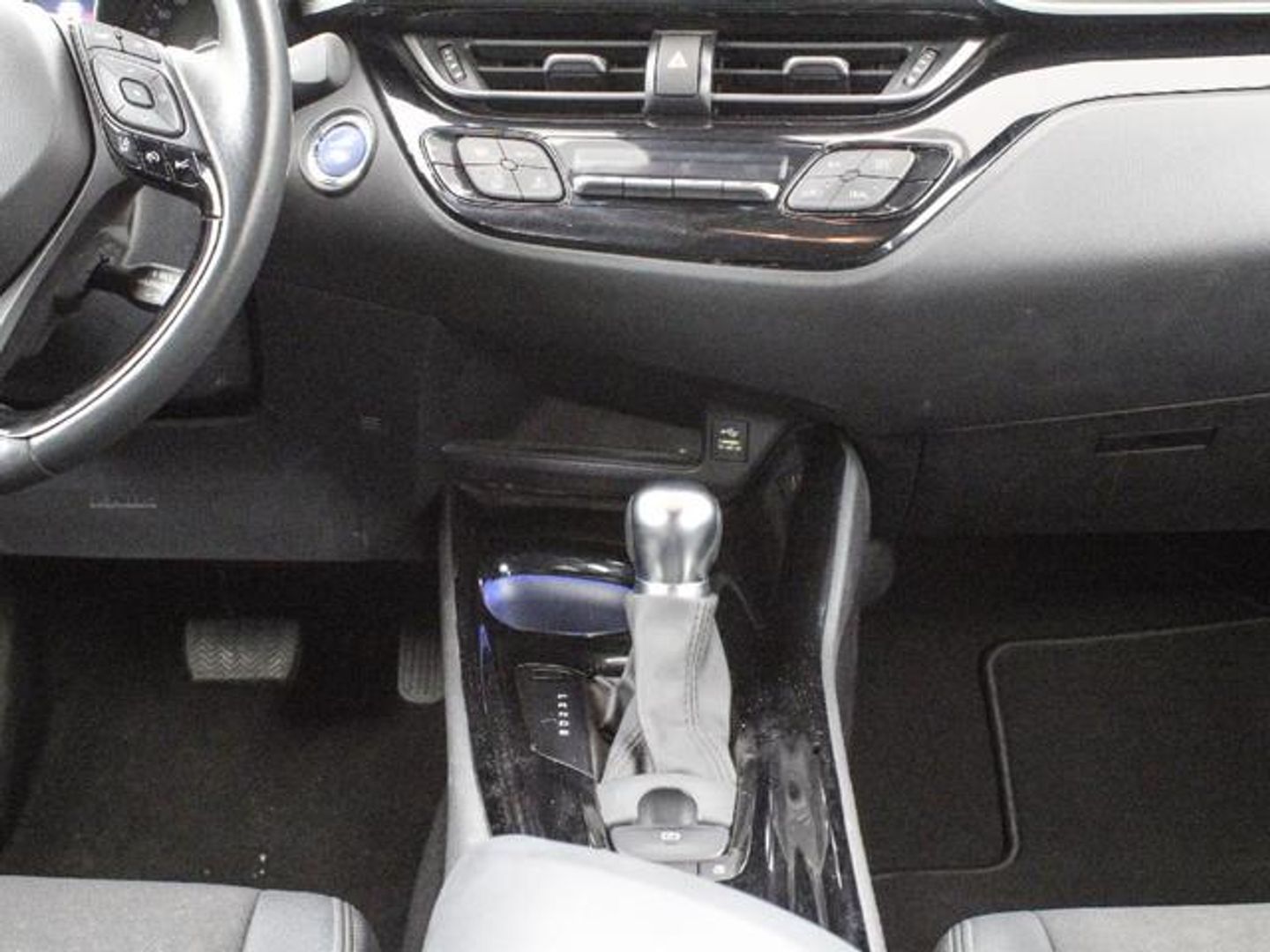 Toyota C-HR 1.8 125H Advance 90 kW (122 CV)