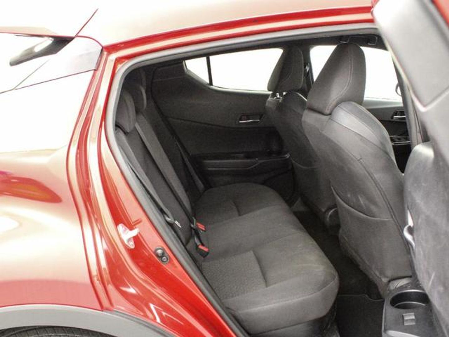 Toyota C-HR 1.8 125H Advance 90 kW (122 CV)