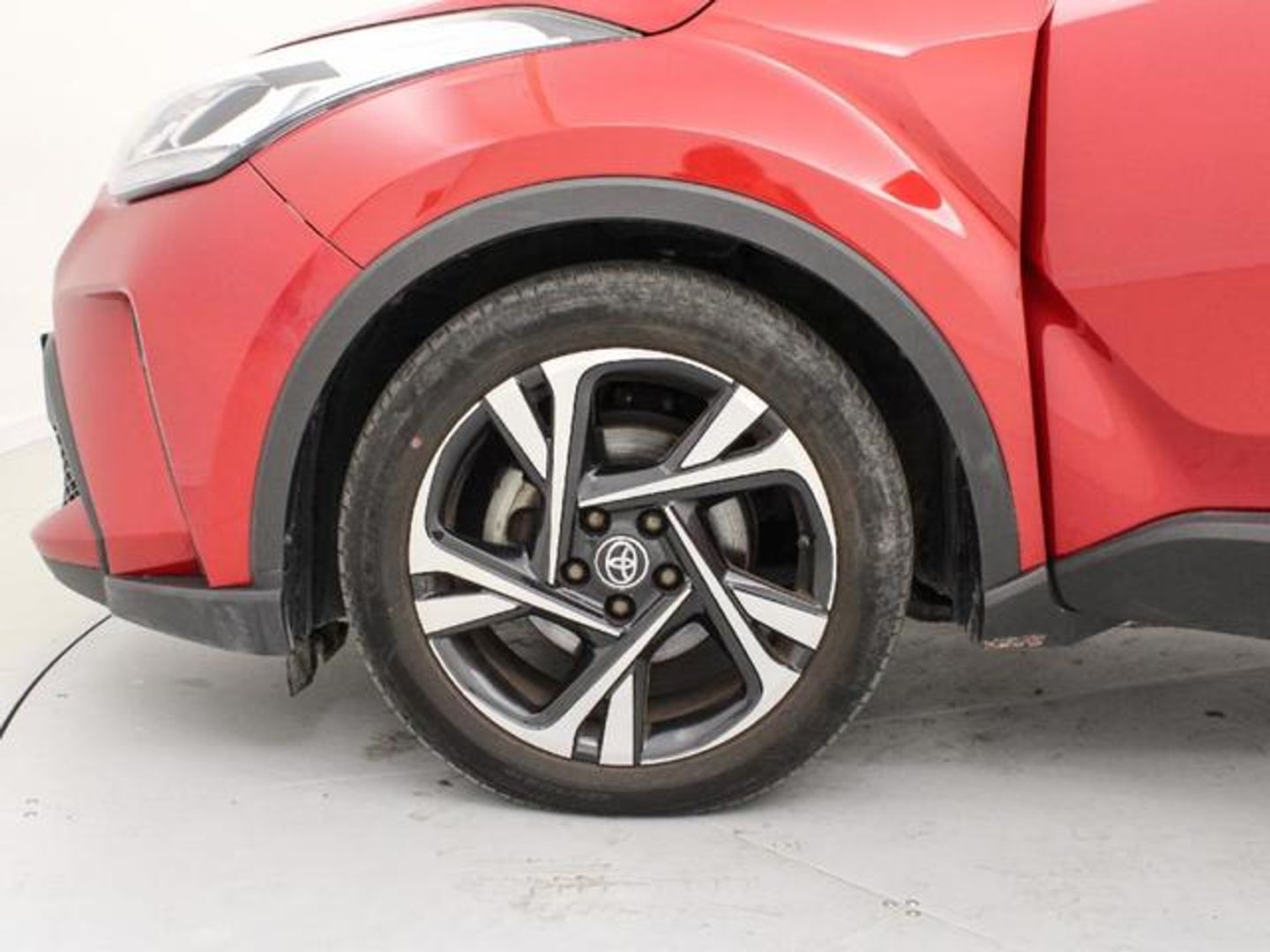 Toyota C-HR 1.8 125H Advance 90 kW (122 CV)