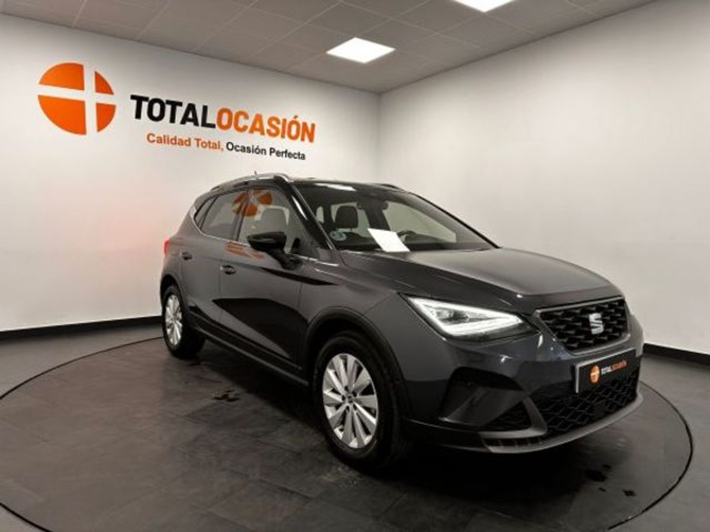 SEAT Arona 1.0 TSI S&S FR Plus 81 kW (110 CV) Gris SUV