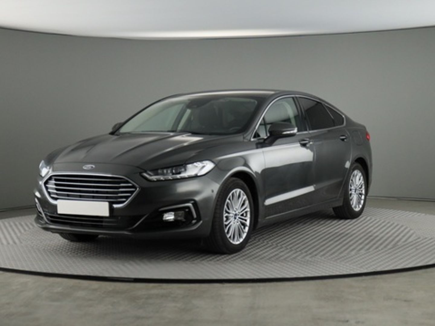 Ford Mondeo 2.0 Híbrido HEV Sedan Titanium Auto 137 kW (187 CV) Gris Sedan