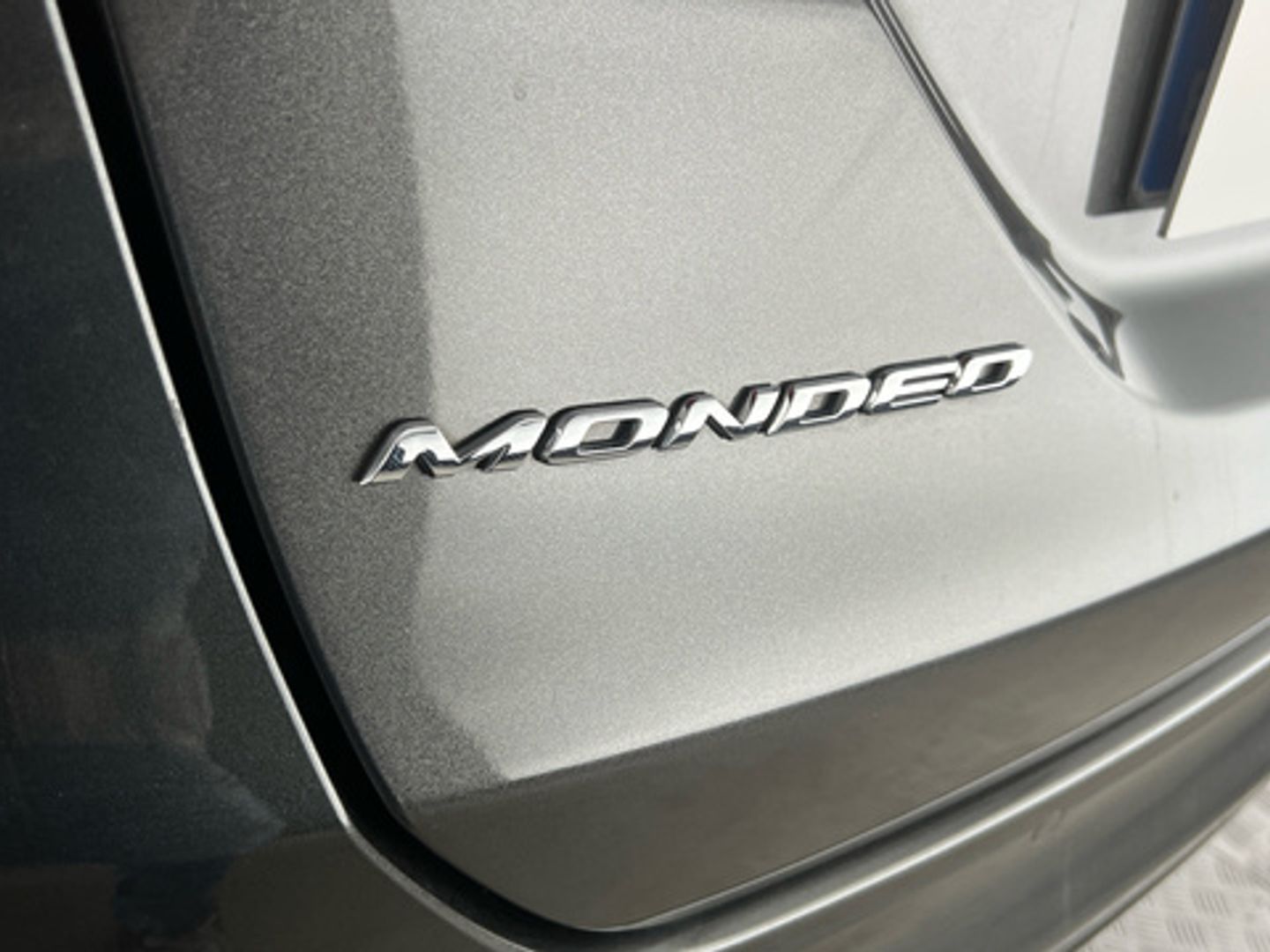 Ford Mondeo 2.0 Híbrido HEV Sedan Titanium Auto 137 kW (187 CV)