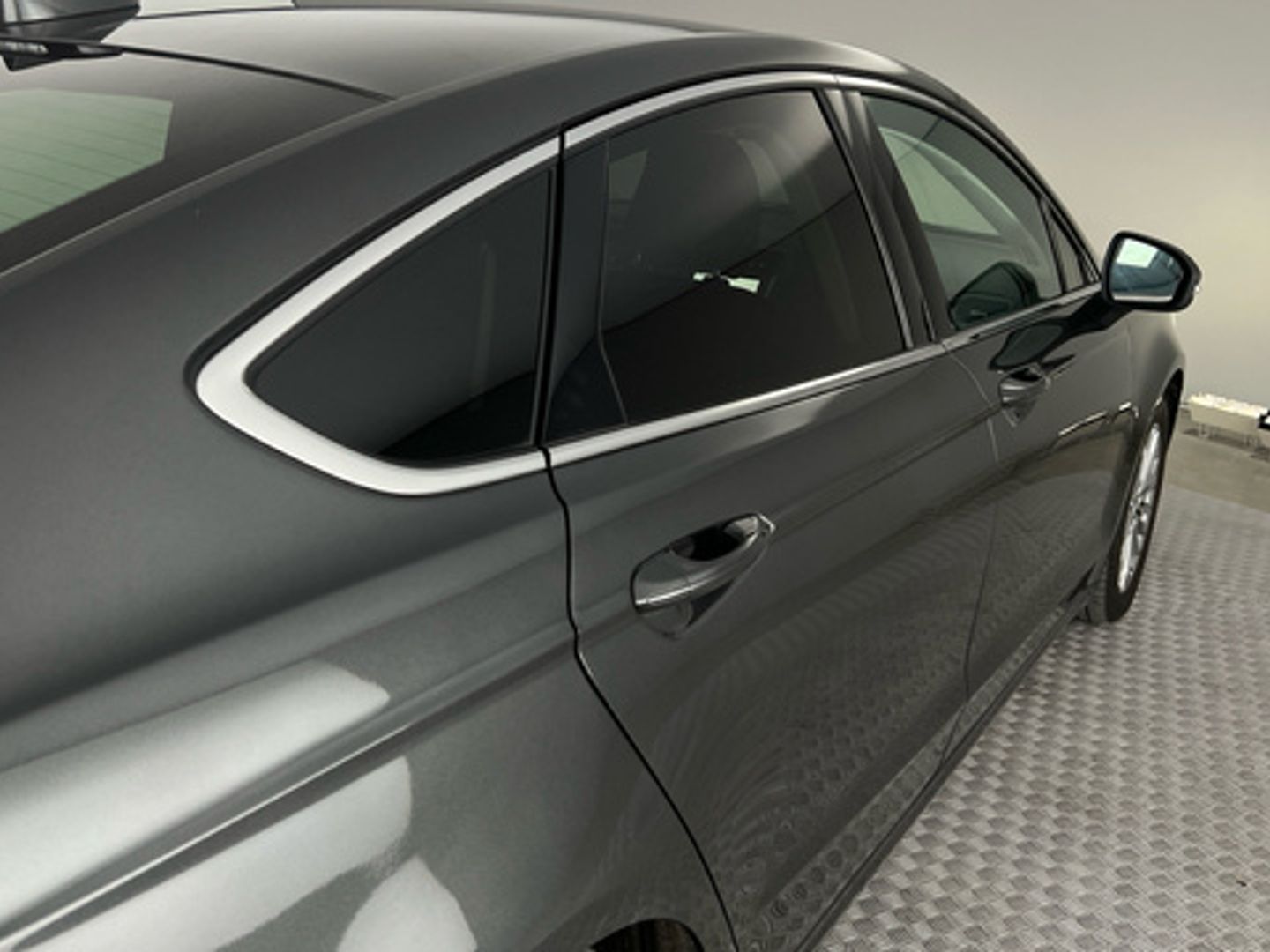 Ford Mondeo 2.0 Híbrido HEV Sedan Titanium Auto 137 kW (187 CV)