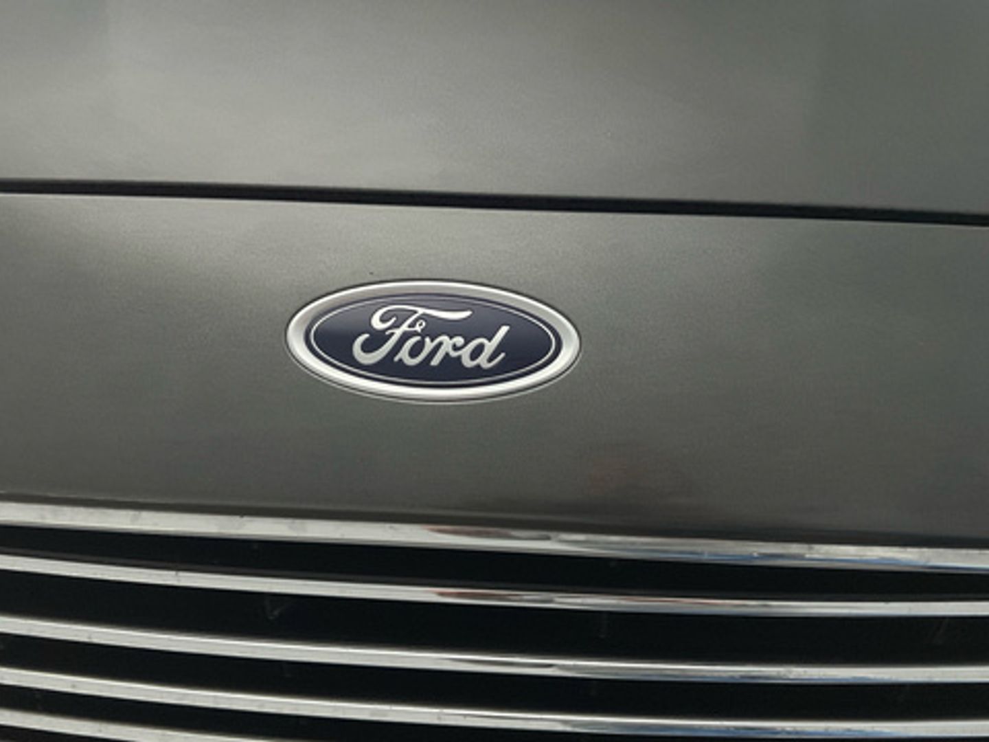 Ford Mondeo 2.0 Híbrido HEV Sedan Titanium Auto 137 kW (187 CV)