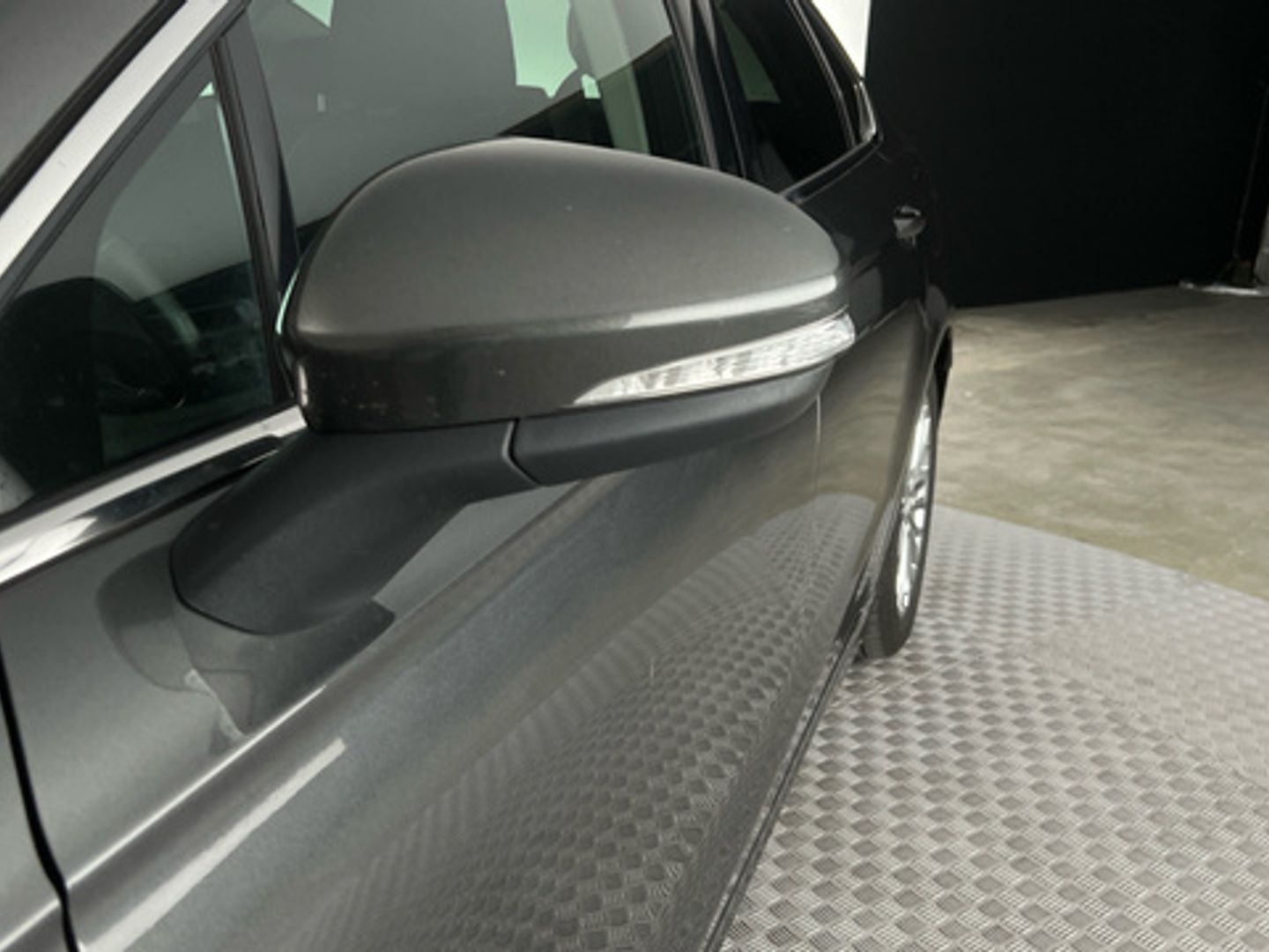 Ford Mondeo 2.0 Híbrido HEV Sedan Titanium Auto 137 kW (187 CV)