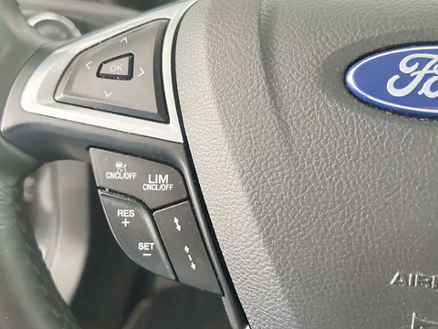 Ford Mondeo 2.0 Híbrido HEV Sedan Titanium Auto 137 kW (187 CV)