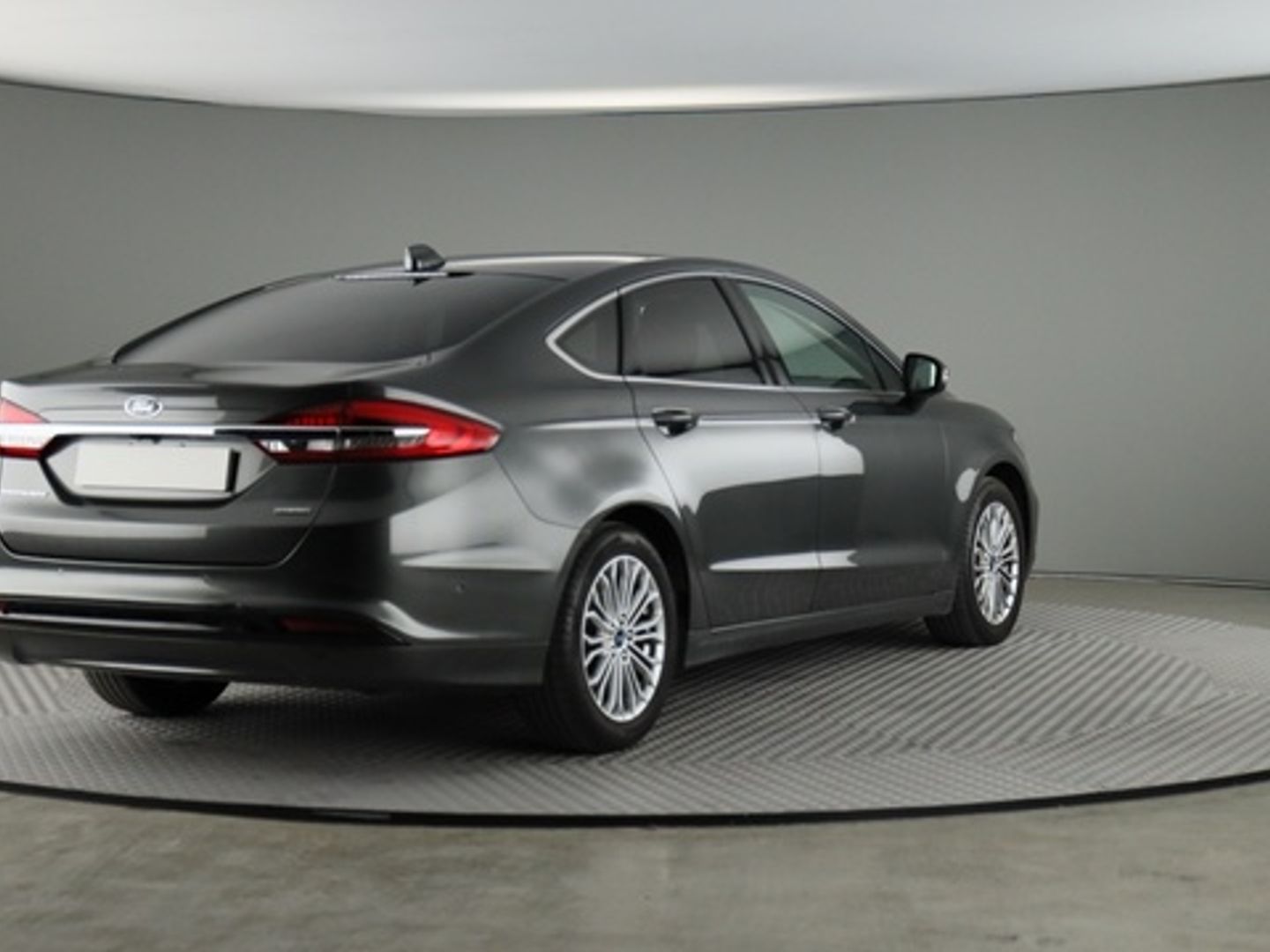 Ford Mondeo 2.0 Híbrido HEV Sedan Titanium Auto 137 kW (187 CV)