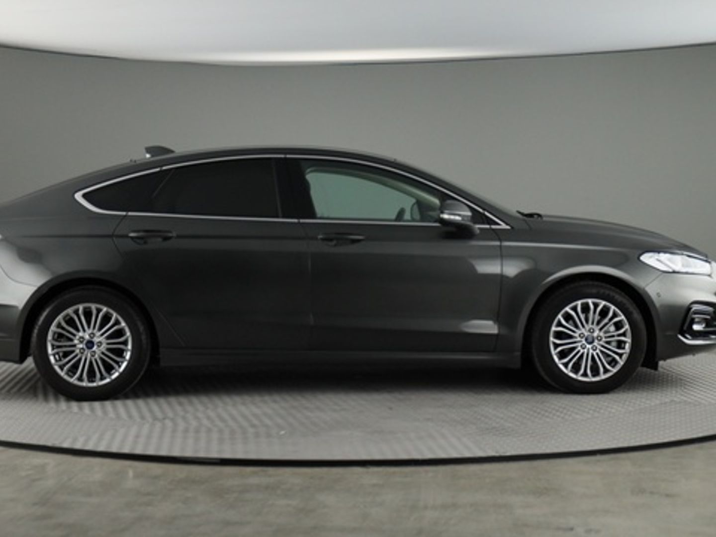 Ford Mondeo 2.0 Híbrido HEV Sedan Titanium Auto 137 kW (187 CV)
