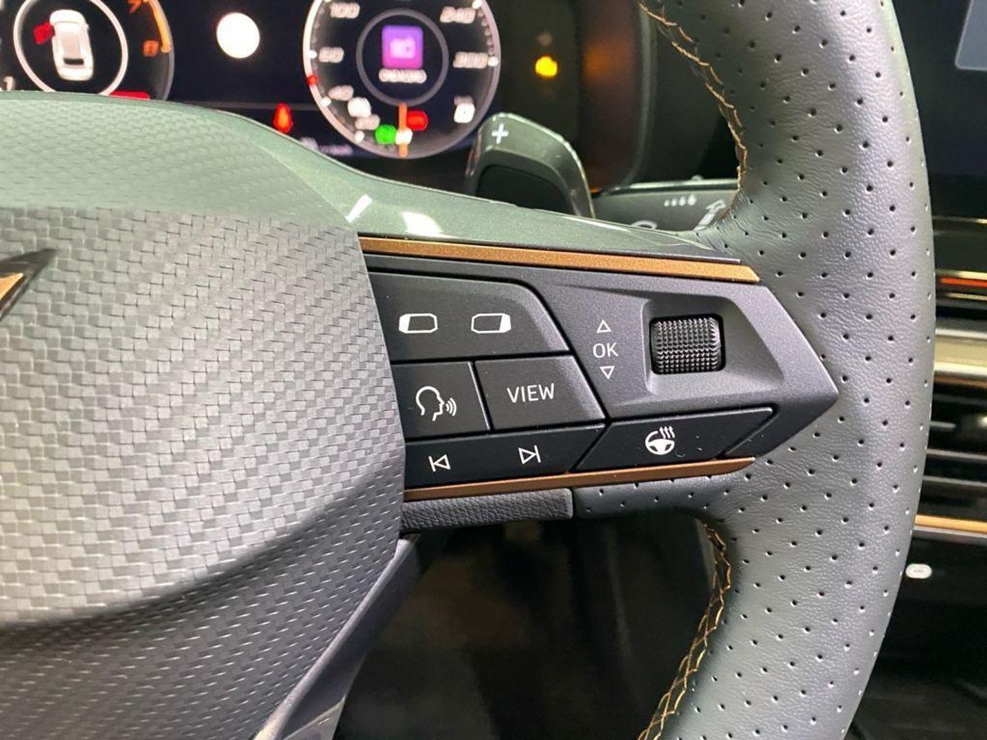 CUPRA Leon Sportstourer 2.0 TSI VZ DSG 180 kW (245 CV)