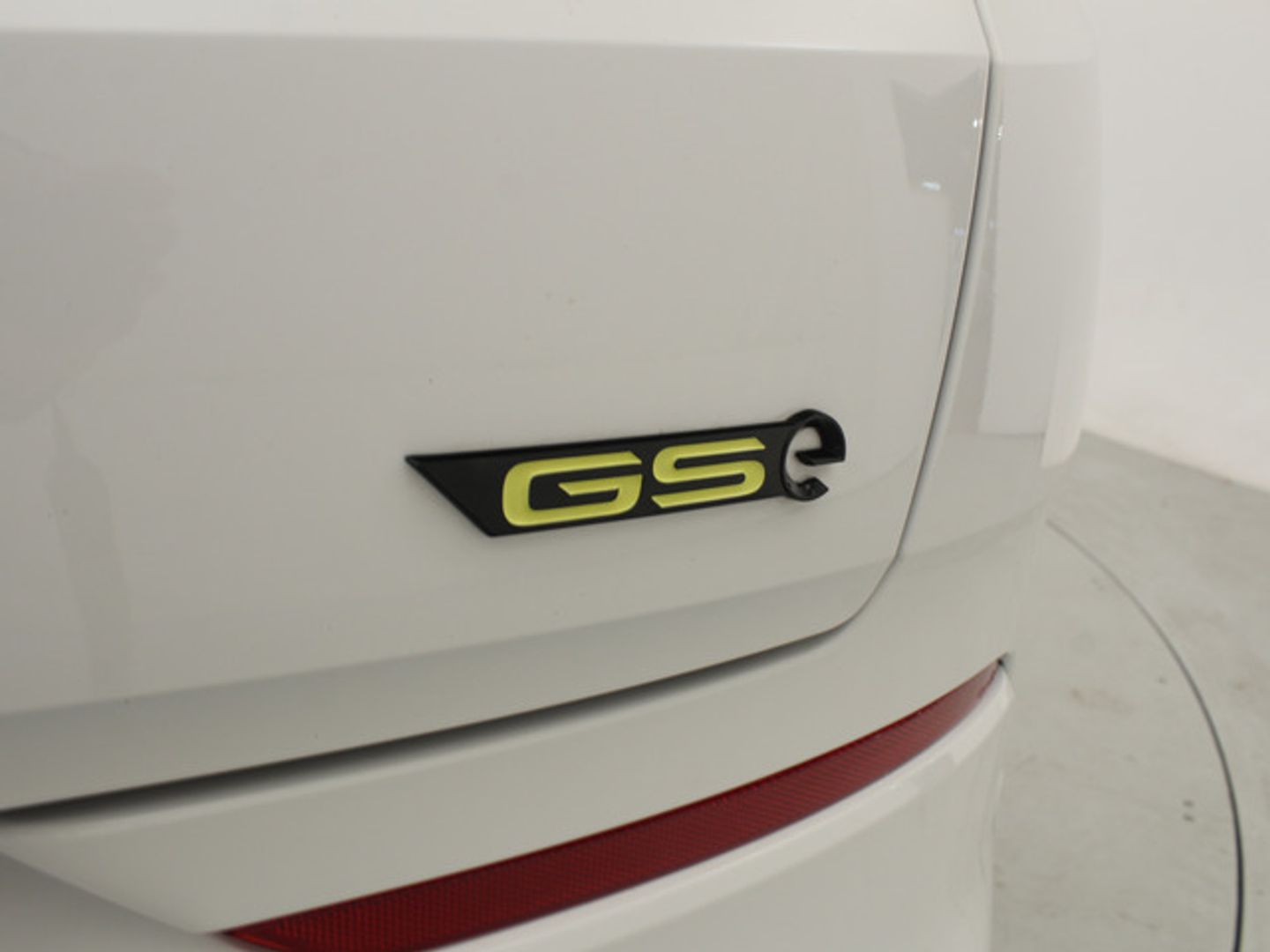 Opel Grandland 1.6 Turbo PHEV GSe Auto 221 kW (300 CV)