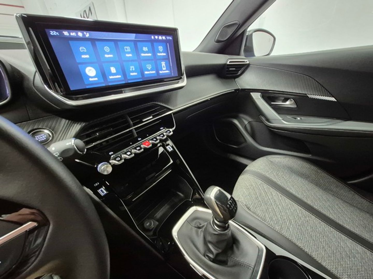Peugeot 2008 PureTech 100 S&S Allure 75 kW (100 CV)