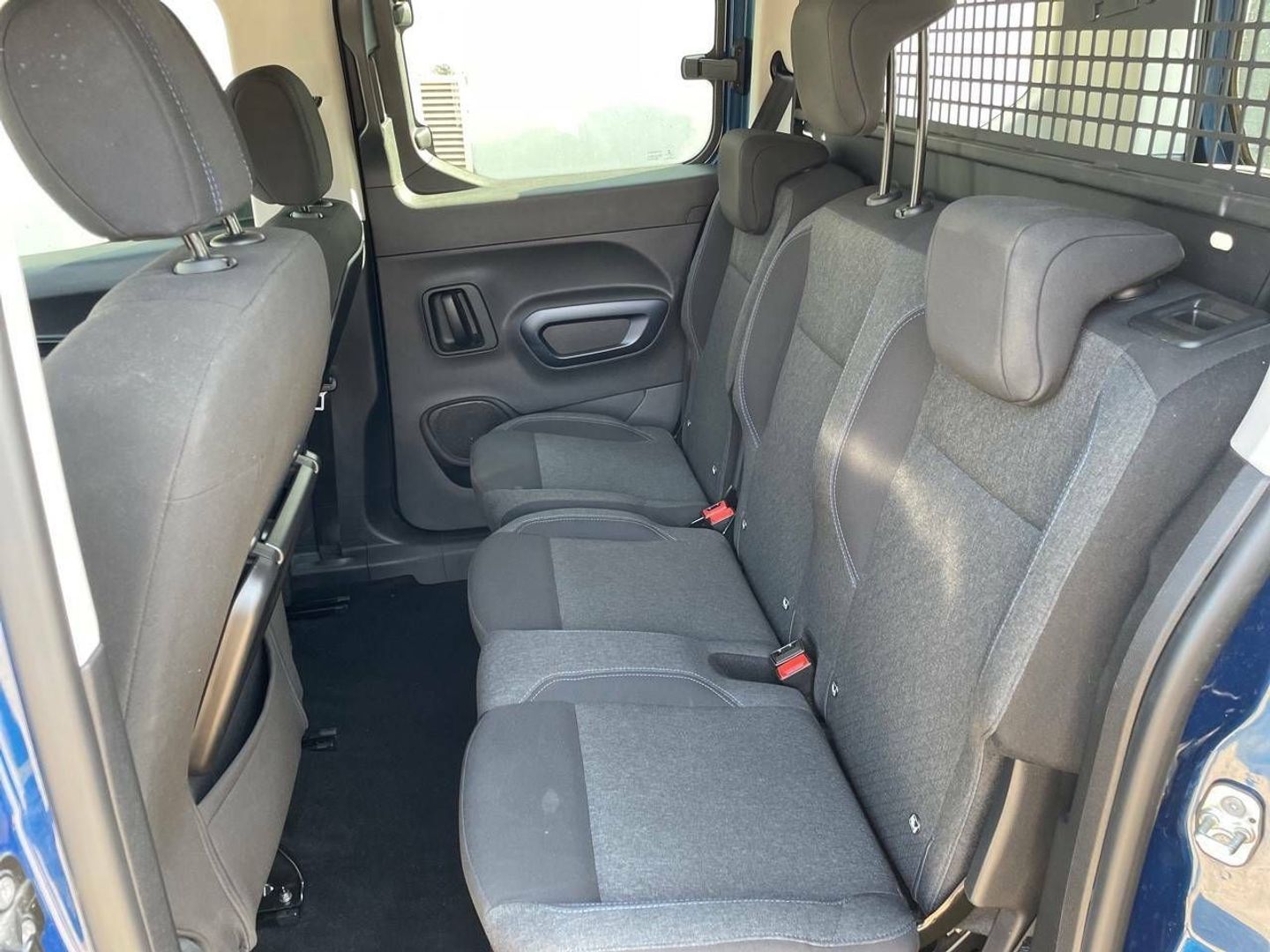 Peugeot Rifter BlueHDi 100 Access Standard 73 kW (100 CV)