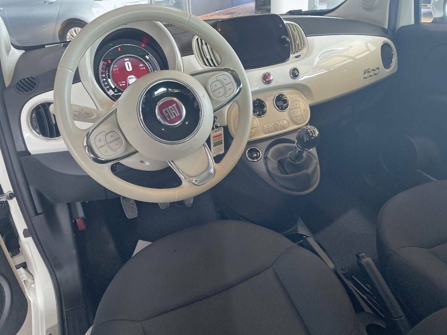 Fiat 500 1.0 Hybrid Dolcevita 51 kW (70 CV)