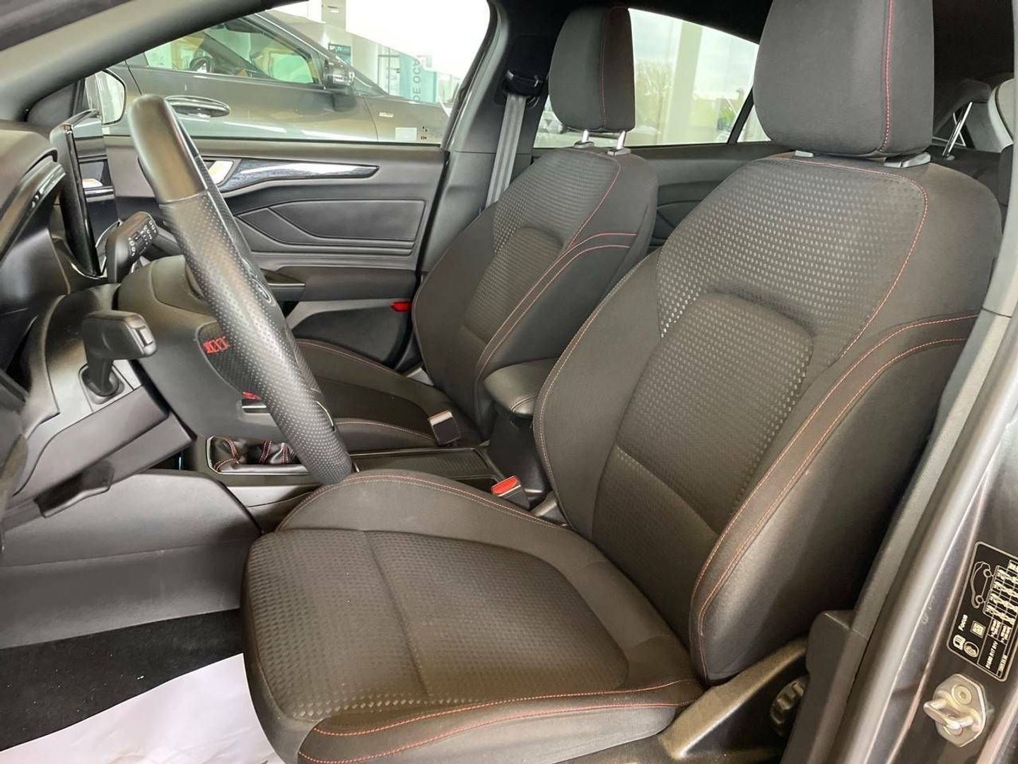 Ford Focus 1.0 Ecoboost MHEV ST-Line 114 kW (155 CV)