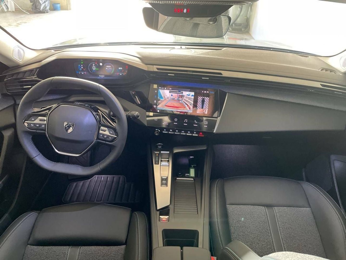 Peugeot 308 Allure Pack BlueHDi 130 S&S EAT8 96 kW (130 CV)
